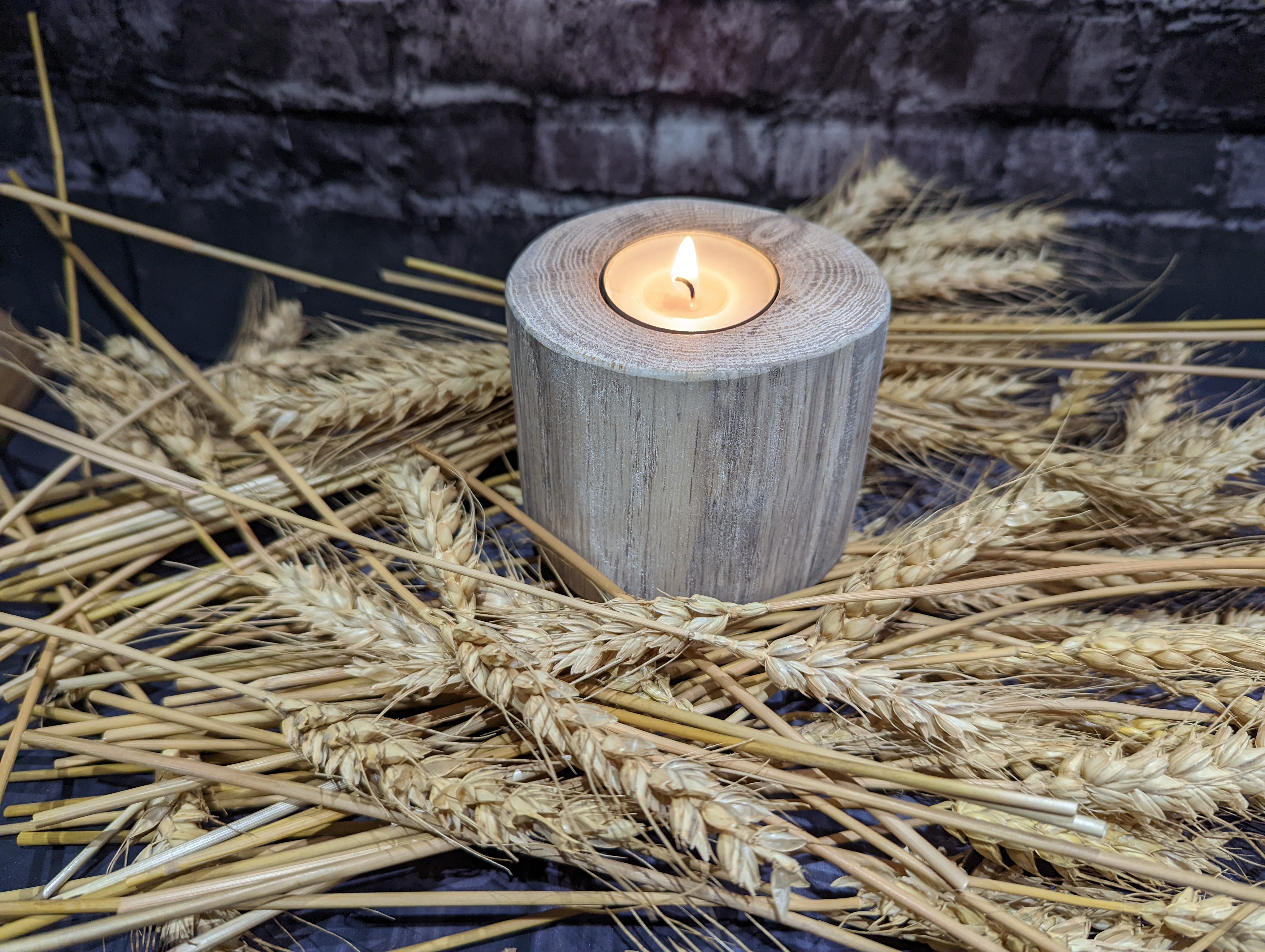 Handmade Oak Tealight Holders - Single